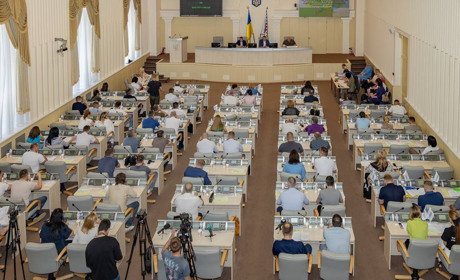 Підтримка ЗСУ, допомога громадам, фінансування ветеранів: основні рішення 20-ї сесії облради