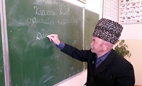 "За стандартами освіти РФ". На окуповану Луганщину завозять вчителів з Чечні