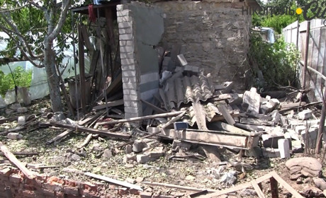 Внаслідок обстрілу Нікополя поранено троє людей: відео наслідків атаки