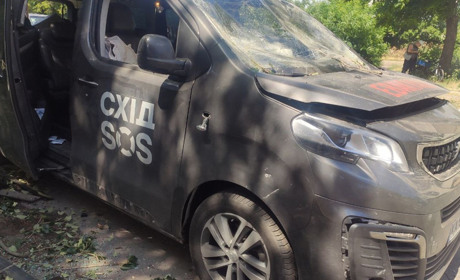 Екіпаж благодійного фонду "Схід SOS" потрапив під обстріл: що відомо?
