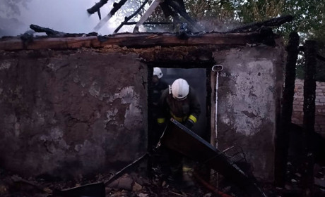 Пожежа у Півцях, що на Ржищівщині: від вогню постраждав господар будинку