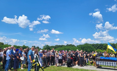 У Гадяцькій та Сергіївській громадах прощалися із загиблим захисником Олегом Гайдабурою