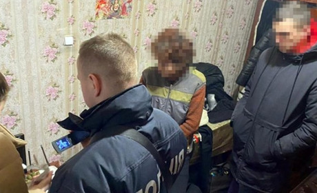 На Старокостянтинівщині начальницю відділення пошти засудили на п'ять років