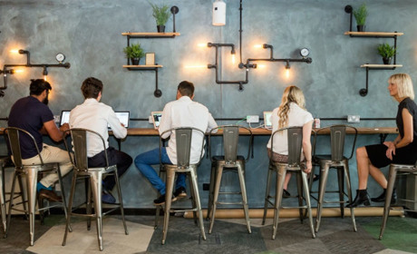 Для переселенців з Луганщини відкрився коворкінг-центр. Куди звертатися за послугами