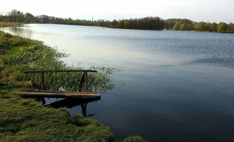 Спека погіршила якість води у Галенківці: містян закликають бути обережними під час плавання