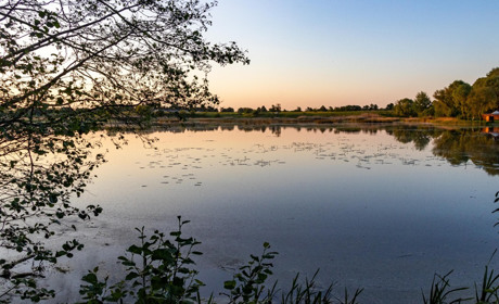 Сонце сідає у води Чернечі. Яким був вечір на березі озера