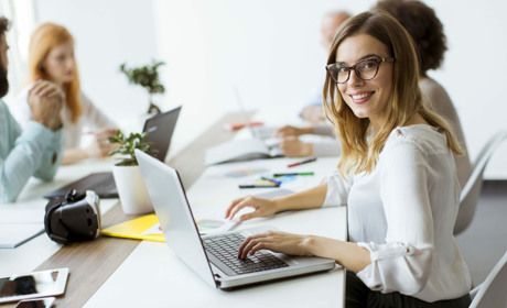 Грант у 40 тисяч. Жінок-переселенок з Луганщини запрошують на безкоштовне бізнес-навчання