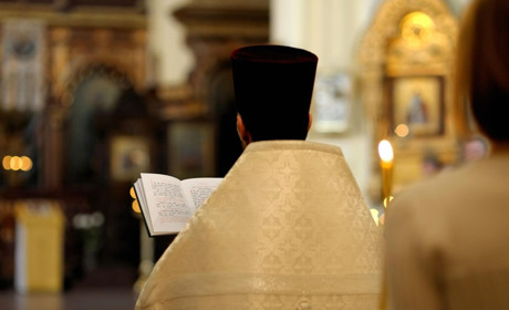 Правильне звернення до священнослужителів в українській мові