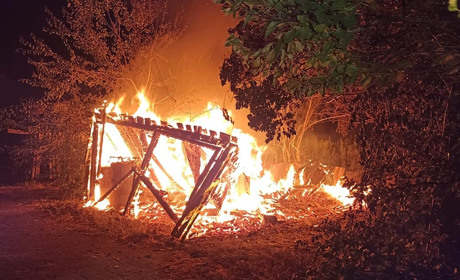 Спекотний тиждень. Горіло посеред ночі: пожежа в мікрорайоні Кагарлик-2