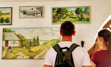 Зачепити серця: виставку живопису Ігумена Лаврентія та Яна Захарчука відкрили у Самчиках