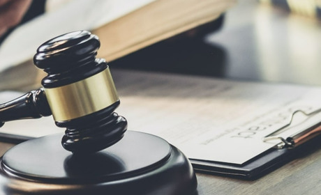 Юридична підтримка для українців у Польщі: від нотаріату до бізнесу