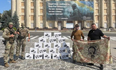 Допомога оборонцям. Громада з Луганщини передала спецпризначенцям 20 квадрокоптерів