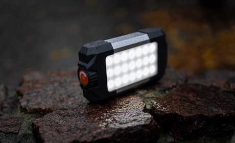 Як вибрати ідеальний ліхтар Olight для кемпінгу