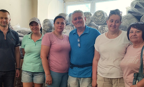 Допомога переселенцям з Луганщини. Що отримали ВПО в гумштабах за півроку