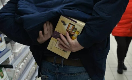 Червоноградець отримав 7 років позбавлення волі за крадіжку із приватного будинку та грабіж