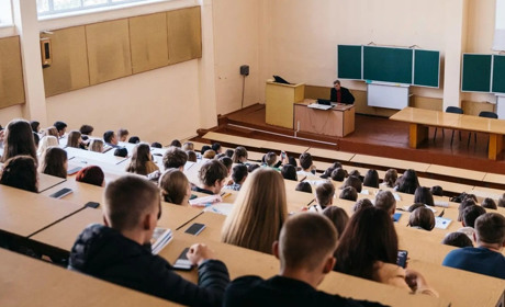 Студенти в Україні зможуть отримати гроші на навчання від держави через «Дію»
