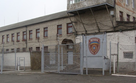 Чергову мешканку Волноваського району засуджено за колабораційну діяльність — вирок суду