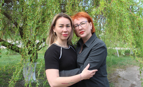 "Моя дитина спала на чужій подушці": історія сестер, які евакуювалися із Луганщини на Полтавщину