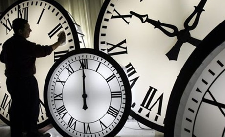 "Годинникова" революція: Україна відмовилася від переведення стрілок