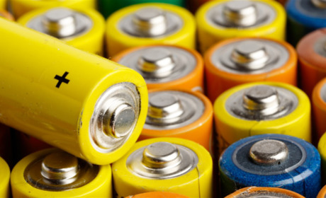 Чому краще купувати лужні батарейки від компаній-виробників електрообладнання?