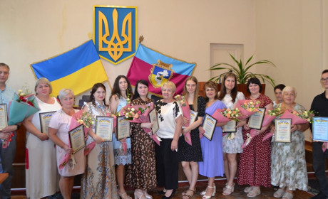 У Глухові та Есмані з професійним святом привітали медпрацівників