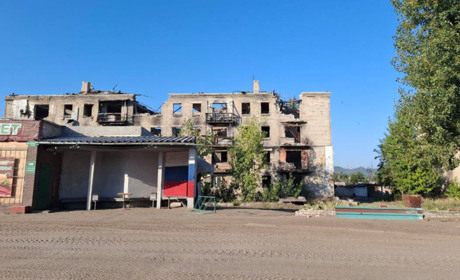 "Потрібно отримати талончик". На окупованій Луганщині скаржаться на гумконвої з Татарстану