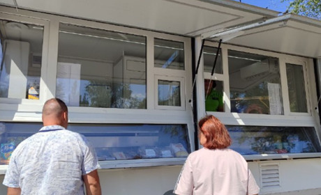 На окупованій Луганщині "розвивається" торгівля. Путін передав Сєвєродонецьку автолавку