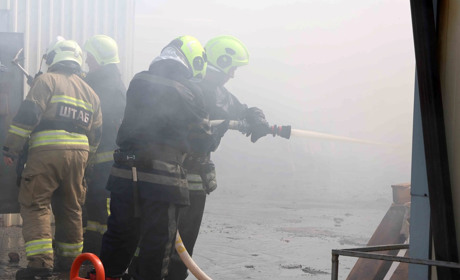 Ворожі обстріли спричинили пожежу на Пологівщині. В області триває надзвичайна пожежна небезпека