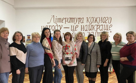 Як бібліотекарка з Волноваського району розвінчує стереотипи про Донеччину на Львівщині