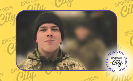 Полеглого захисника Миколу Пшеченка нагородили «Комбатантським хрестом»: відзнаку отримала його мама