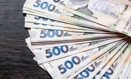 На Старокостянтинівщині сусідка обікрала 97-річну пенсіонерку