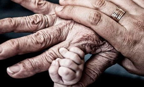 Смертність в Україні утричі перевищує народжуваність у 2024 році