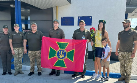 У пункті "Паланка-Маяки-Удобне" зустрічали олімпійську чемпіонку-фехтувальницю Олену Кравацьку
