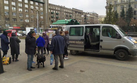 Кордон через Колотилівку закрито. Як виїхати з окупації безпечно?