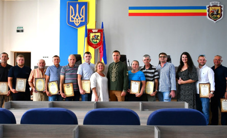 У НІЖИНІ ВІТАЛИ МАЙСТРІВ БУДІВЕЛЬНОЇ СПРАВИ: УРОЧИСТОСТІ З НАГОДИ ДНЯ БУДІВЕЛЬНИКА
