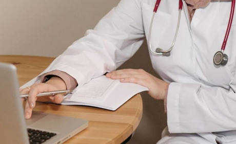 Як отримати медичну допомогу евакуйованим з зони ведення бойових дій на Донеччині