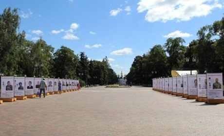 У Чернігові оновили Алею Героїв, вшанувавши пам'ять 60 загиблих захисників