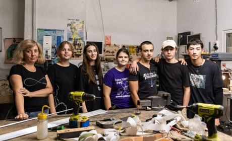 Учні Покрова здобули перемогу на міжнародному конкурсі International Young Eco-Hero Award 2024