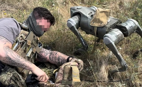 Українські військові під Торецьком використовують роботизованих собак для розвідки