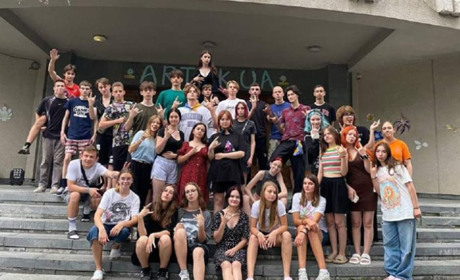 Триває літній відпочинок. Як ВПО з Луганщини можуть подати заяву на оздоровлення дітей