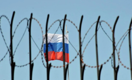 Невиїзні чиновники. З Луганської псевдореспубліки посадовців випускатимуть лише після перевірки ФСБ