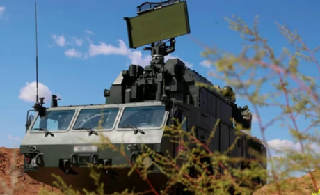 Білорусь перекидає більше військ і літаків до кордону