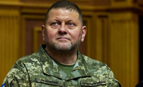 Нове обличчя "Залізного генерала". Що ми дізнаємося з першої книги про Валерія Залужного