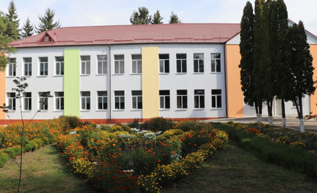 Латвія допомогла відновити пошкоджений ліцей на Чернігівщині