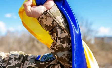 Фінансова допомога до Дня Незалежності: підтримка захисників і їх сімей у Нижньосірогозькій громаді