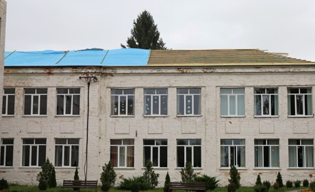 Як у Звягелі оновлюють школи та підвищують безпеку дітей