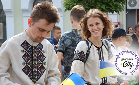 “Це об'єднує нашу спільноту”: у Дрогобичі відбувся велопробіг з нагоди Дня Державного прапора