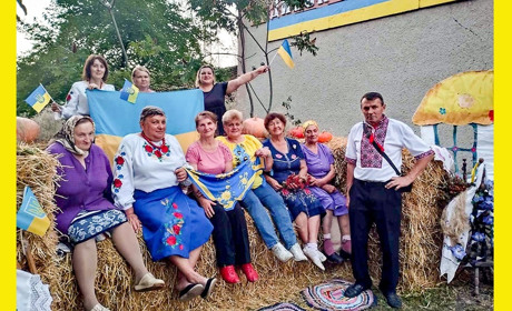 У Шпендівці провели благодійні ярмарок та концерт: зібрані кошти передали «Армії дронів DRACARYS»