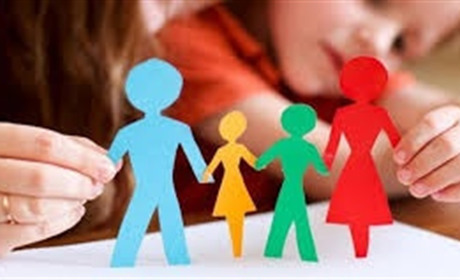 Скільки заробляють патронатні вихователі та як створити патронатну родину