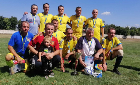 Долинська команда ветеранів футболу виграла чемпіонат обласного рівня
